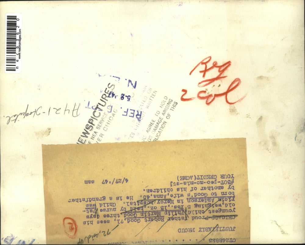 1947 Press Photo Proud 71-year-old father Robert Good sees his youngest child Philip Martin Good