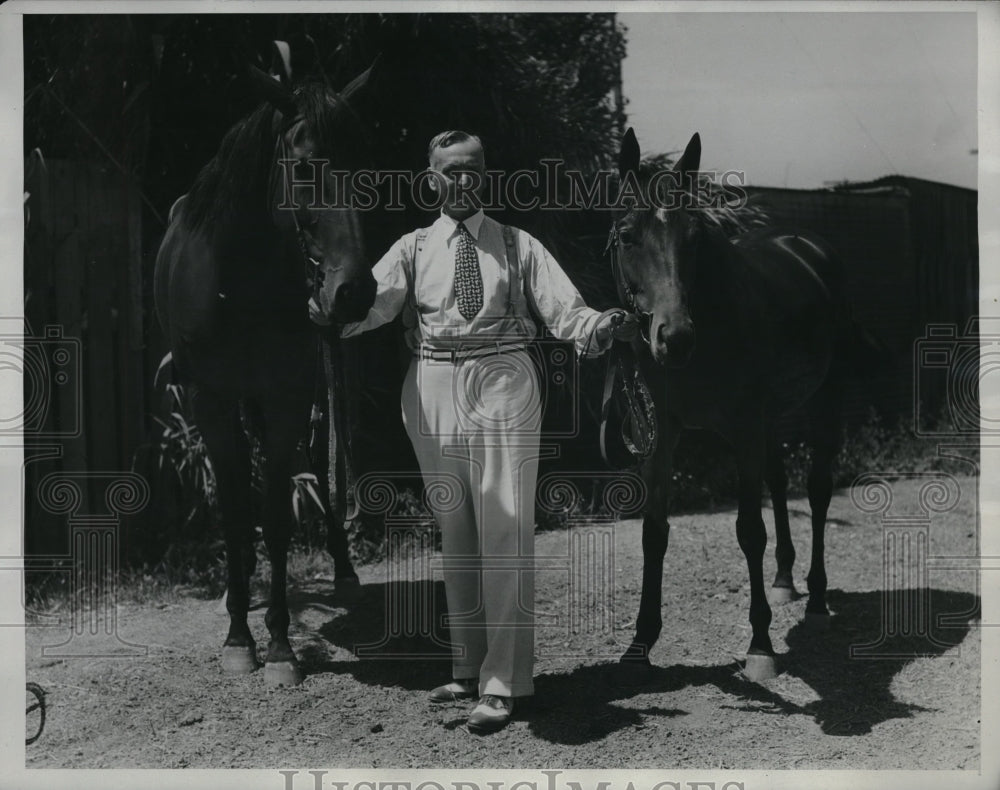 1934 Press Photo A.M. Stont with Two Horses at Monterey Park - nec63773