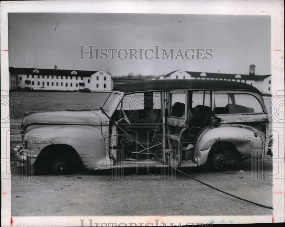 1947 Press Photo Chicago, Ill Great Lakes training station auction of surplus- Historic Images