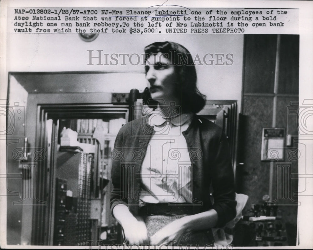1957 Press Photo Mrs Eleanor Lubinetti Employee of Atco National Bank theft