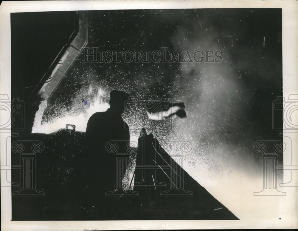 1946 Press Photo this is a conveyor belt in Mesaba Range Minnesota where iron