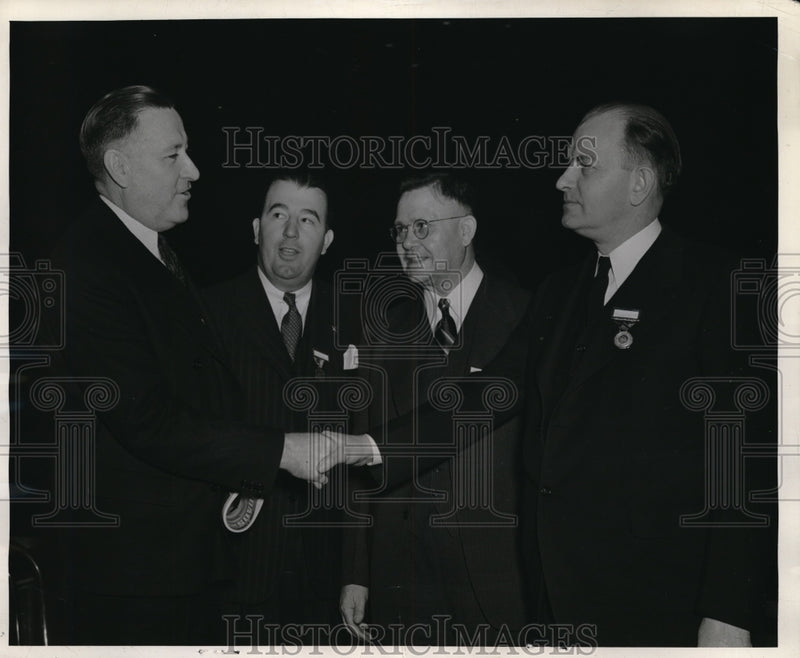 Load image into Gallery viewer, 1940 Press Photo Charles Upham, Jen Randolph, Rep W Cartwright,JW Robinson in D.C.
