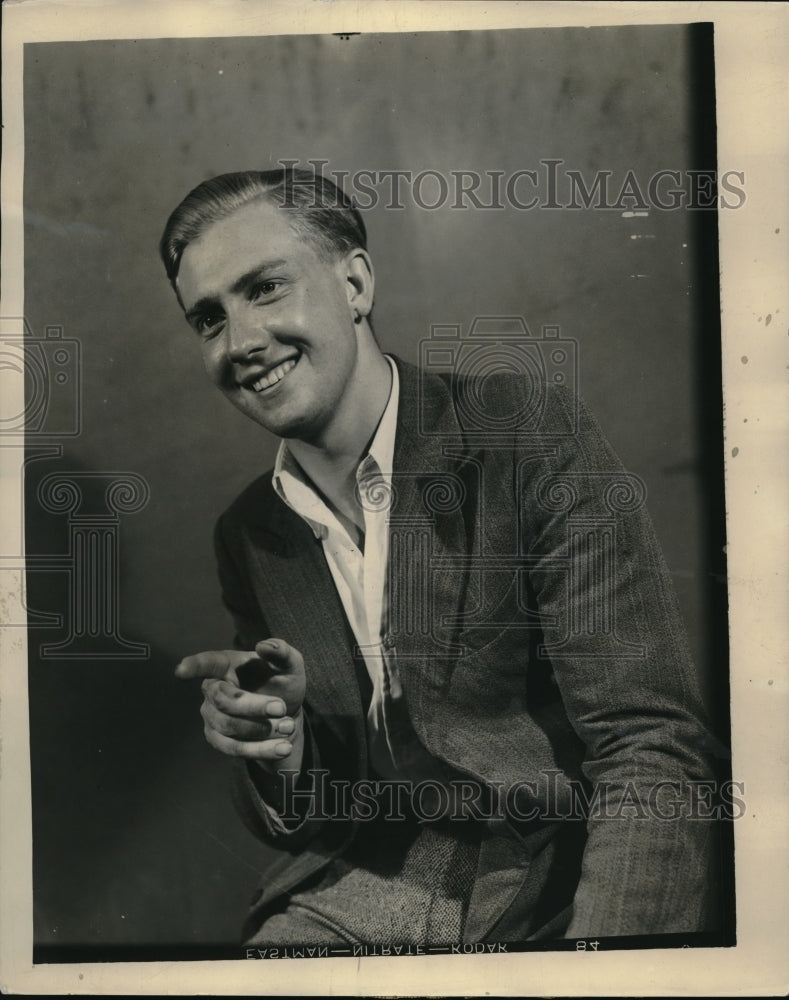 1934 Press Photo Canadian Edgar Dunn has 1st glimpse of civilization - nec64646