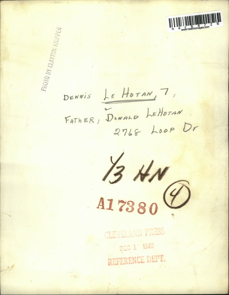 1949 Press Photo Dennis LeHotan, 7, father, Donald LeHotan