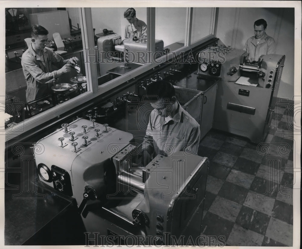 1949 Press Photo Chemists At BF Goodrich Research Center - nec64912
