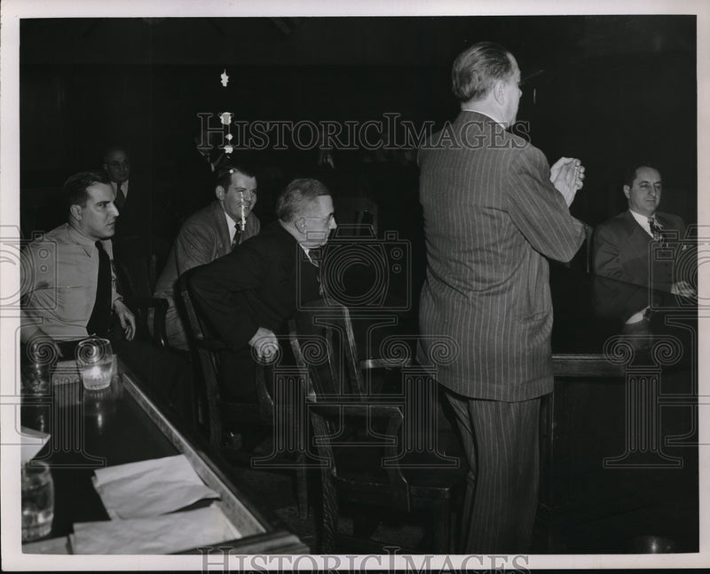 Load image into Gallery viewer, 1951 Press Photo Cleveland, Ohio men listen to a speech
