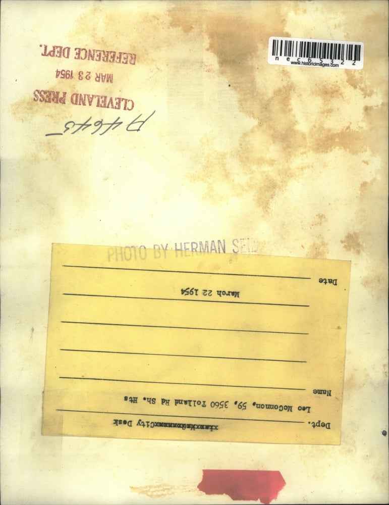 1954 Press Photo Leo McCommon