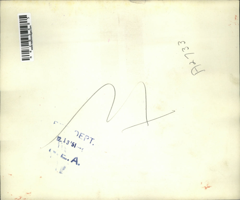 1951 Press Photo Defense Department hands out prisoner of war list - nec65485