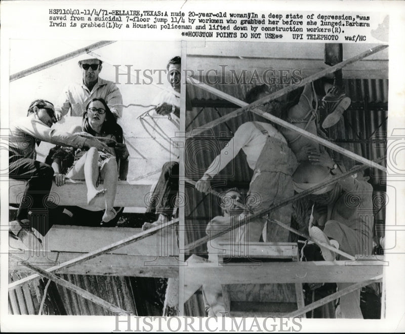 Load image into Gallery viewer, 1971 Press Photo Bellaire, Texas Barb Irwin saved from suicide at construction site
