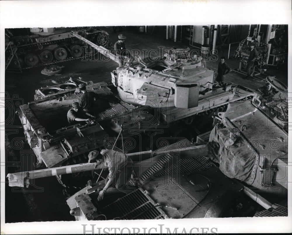 1970 Press Photo Israel, repair of military equipment during ceasefire