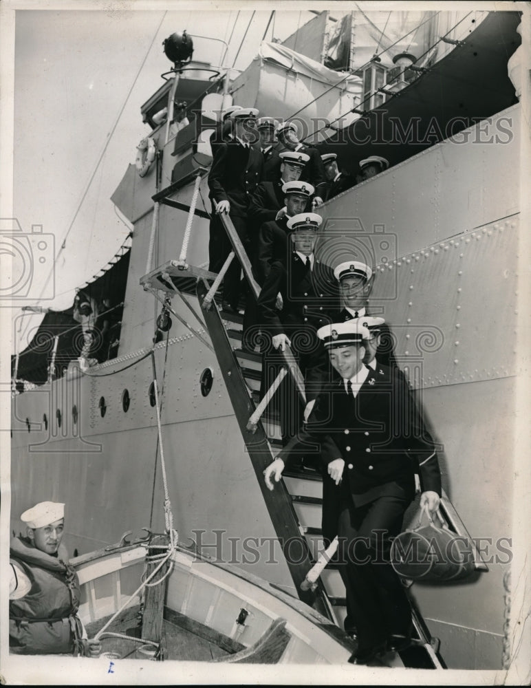 1940 Press Photo 27th Destroyer squadron arriving in NYC- Historic Images