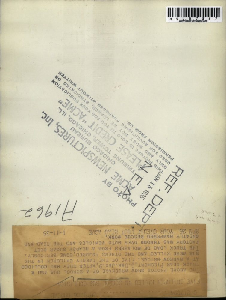 1935 Press Photo Wreckage of schoolbus & truck collision in Piedmont, S Dak