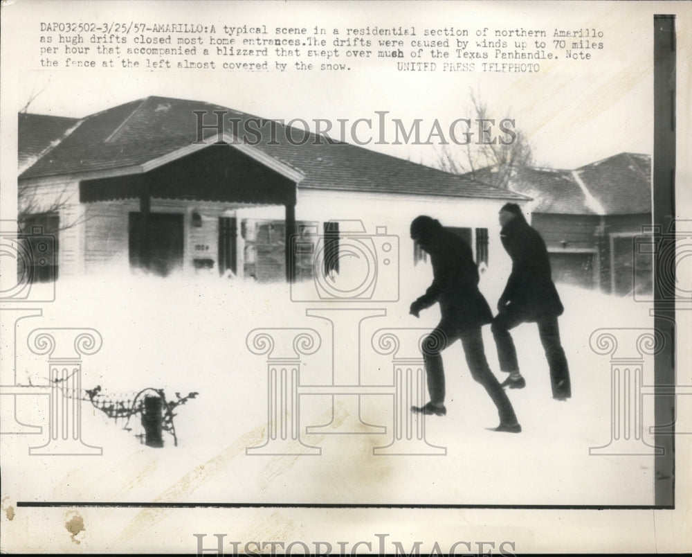 1957 Press Photo Northern Amarillo Hughe Snow Drifts Blizzard - nec67383