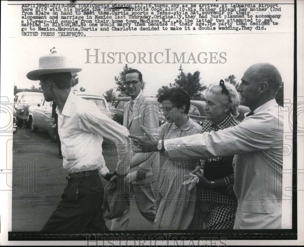 1957 Press Photo 16 Year Olds Curtis Winston & Charlotte Cook Return To New York