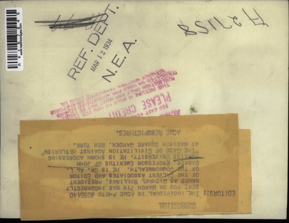 1934 Press Photo Dr. Barker as he address hi speech