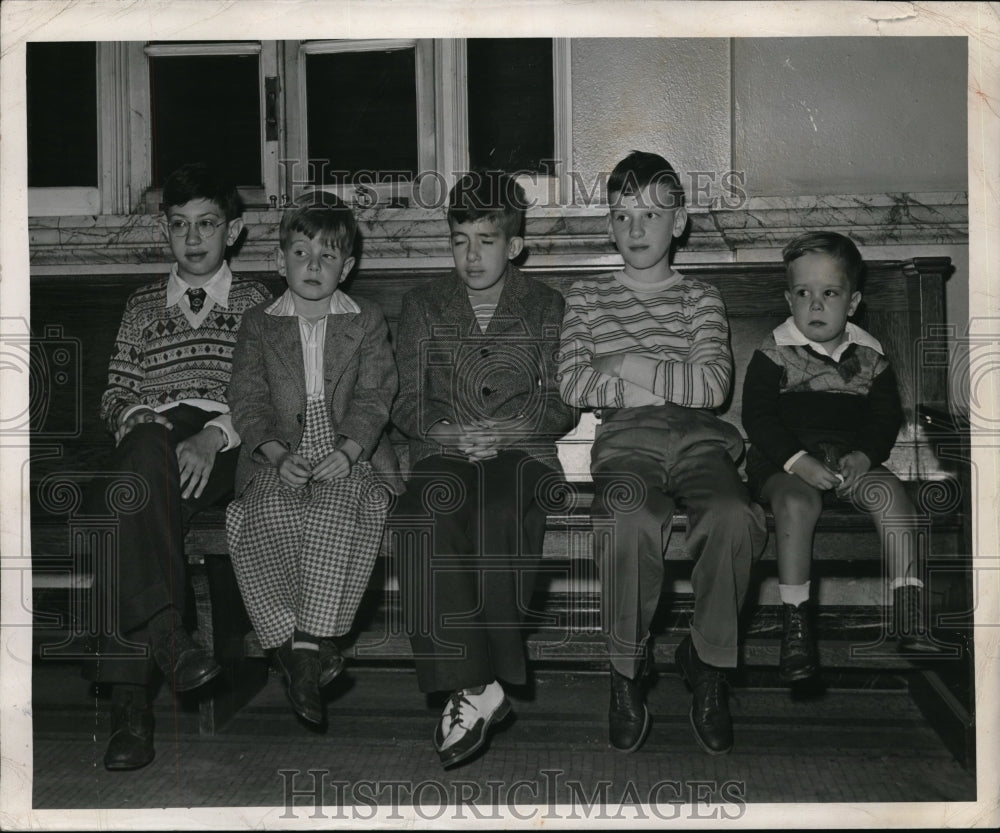 1946 Press Photo 5 former blue kids all alive as a result of sergional techics