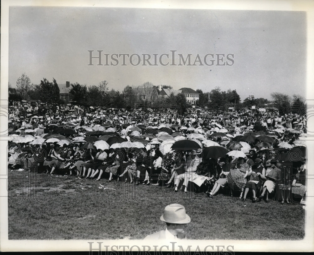 1938 Press Photo Crowd attending the pageant at the opening of the 2-day