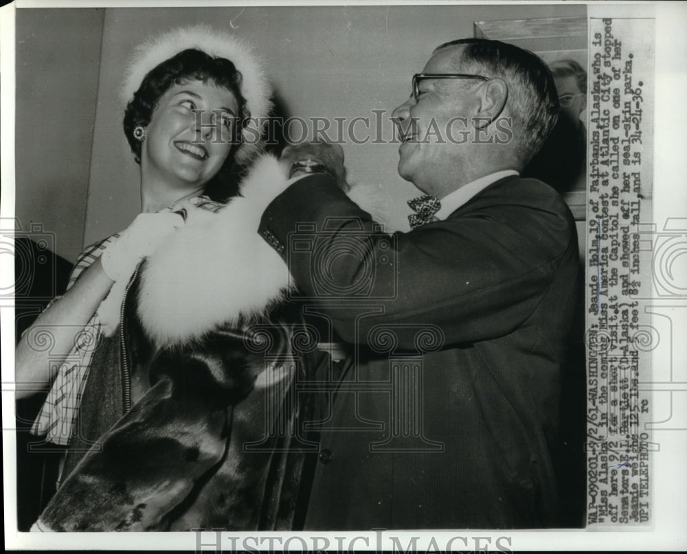 1961 Press Photo DC Miss Alaska Jeanie Helm & Senator EL Bartlett - nec68271