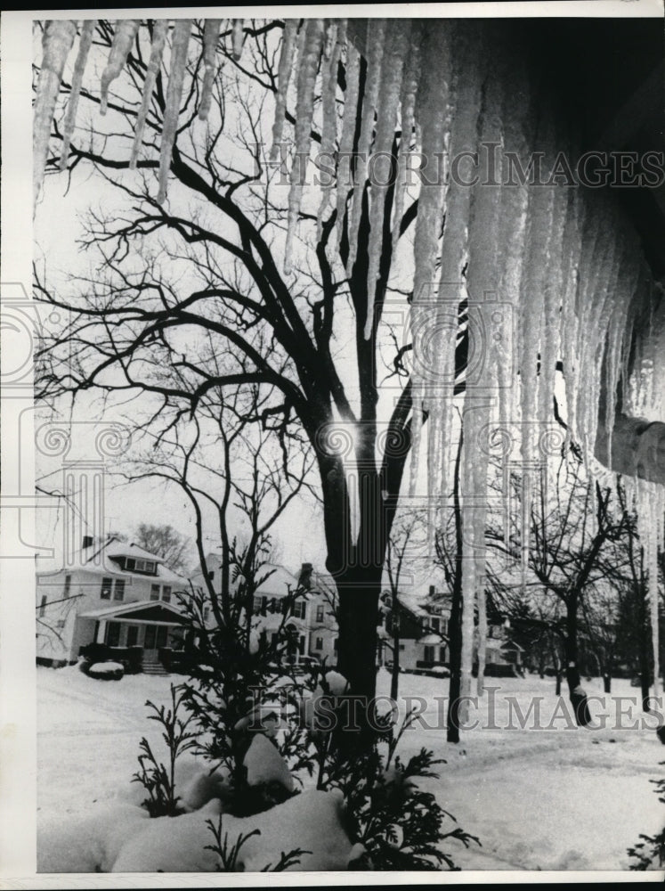 1967 Press Photo Icicles Hang From Roof Of Home