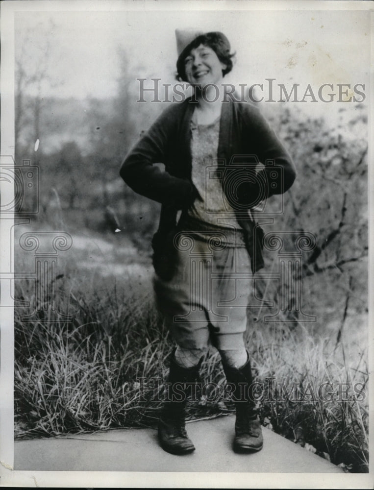 1935 Press Photo Rheta Wynekoop smiling taken at the Wynekoop summer in Frankfort- Historic Images