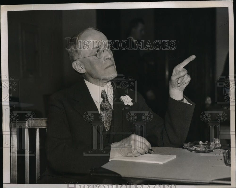 1935 Press Photo Henry Harriman before the senate finance committee - nec68497