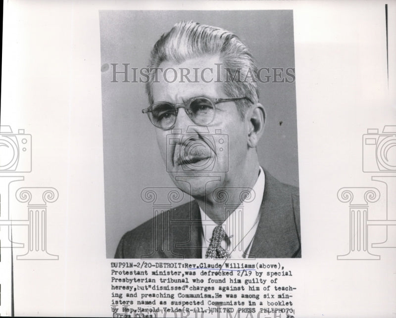 Load image into Gallery viewer, 1954 Press Photo Claude Williams with dismissed charges against him - nec68521
