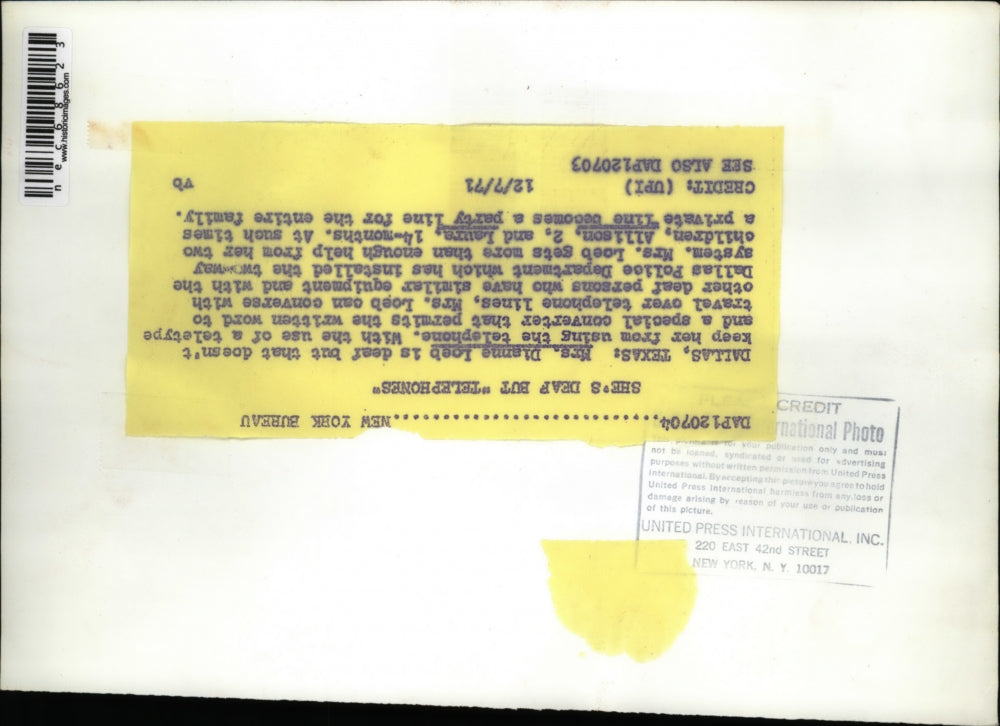 1971 Press Photo Mrs. Dianne Loeb with her 2 kids