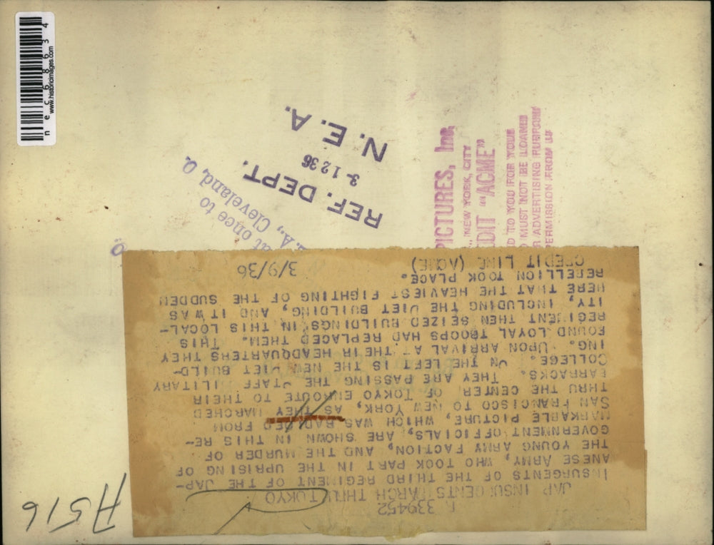 1936 Press Photo People upon arrival at their headquarters - nec68634