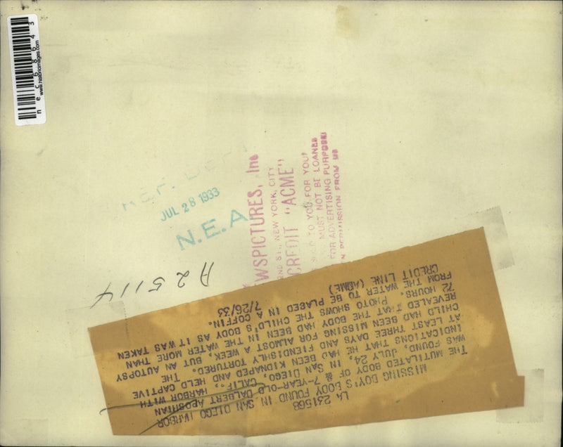 Load image into Gallery viewer, 1933 Press Photo body of 7 yr old Dalbert Aposhian found in San Diego Harbor
