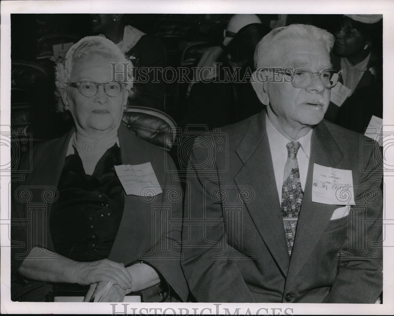 Load image into Gallery viewer, 1955 Press Photo Mrs. Sadie Krasny and Jay Epstein
