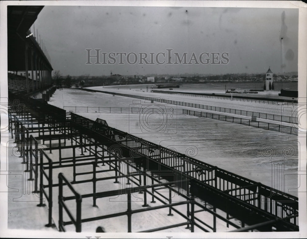 1947 Press Photo NYC Belmont track to open fro racing - nec68722