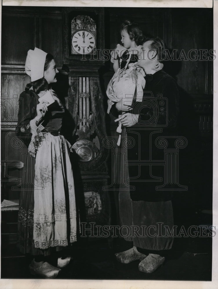 Load image into Gallery viewer, 1947 Press Photo Brittany in a new years eve costume in Chicago Illinois
