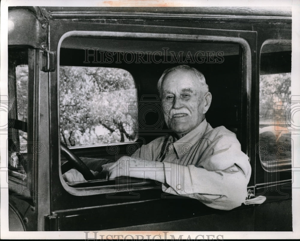 1955 Press Photo 100 Year Old Ira W Emmons in Model A Ford Hughson California- Historic Images