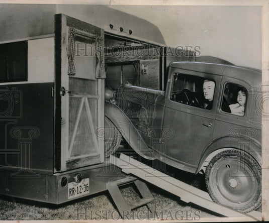 1941 Press Photo Trailer Of Mr And Mrs JH Van Blois Of Ferville