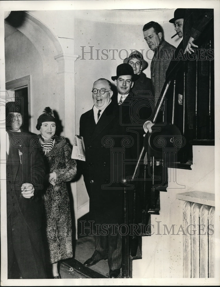 Load image into Gallery viewer, 1935 Press Photo Chief Defense Counsel Edward J. Reilly as h left the Hunterdon
