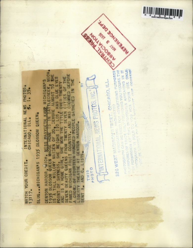 1935 Press Photo Michigan Blossom Queen Miss Marybeth Kamp Holds Bouquet