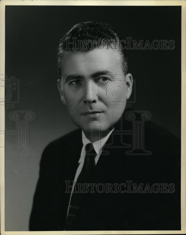 Load image into Gallery viewer, 1959 Press Photo Robert Jones Bay Village Broadway Savings Co. Manager
