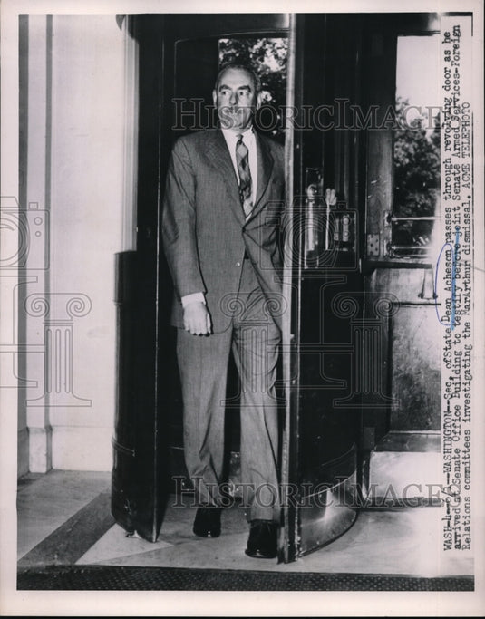 1951 Press Photo Sec.of State Dean Acheson arrives at Senate Office Building.