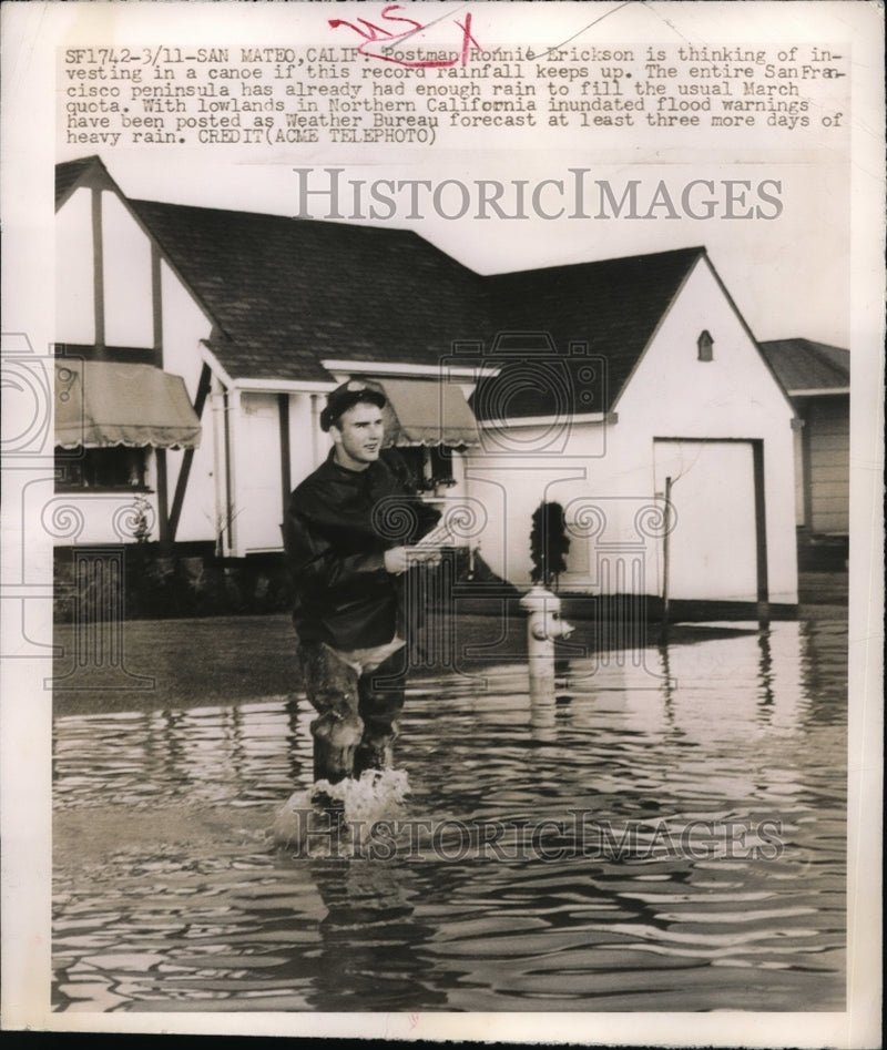 Load image into Gallery viewer, 1949 Press Photo Postman Ronnie Erickson Delivers Mail in Flood Mateo California

