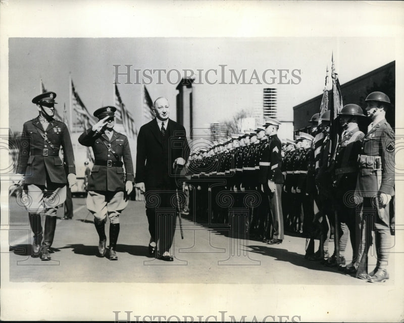 Load image into Gallery viewer, 1934 Press Photo Military honrs for Finnish Minister to the US Leonard Astrom
