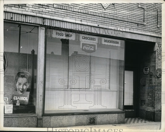 1943 Press Photo Home of Mr. & Mrs. Ed Hatfield Turned Business to Home