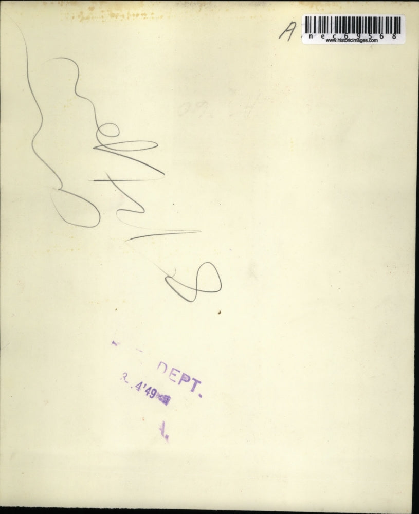 1949 Press Photo Dolores Waldo Acquitted of Aunt Murder Charge Hugs Boyfriend