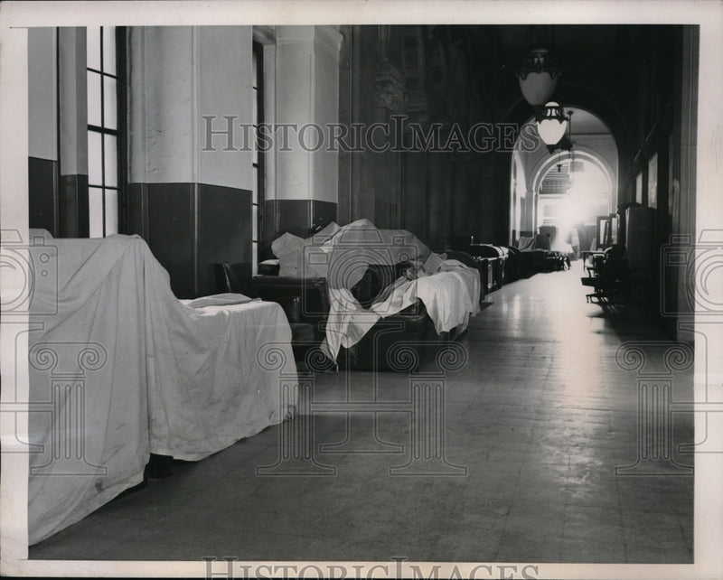 Load image into Gallery viewer, 1947 Press Photo Covered Furniture at the Assembly Bldg. of the Senate Building.
