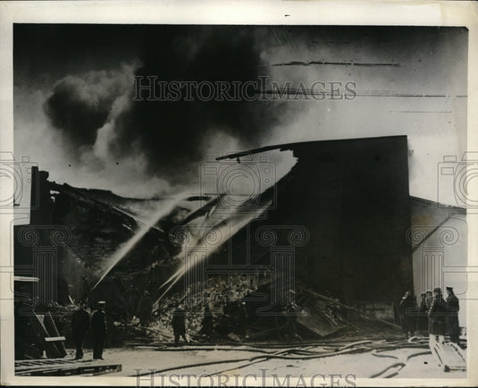 1931 Press Photo General view of the Western canada flour mills on fire