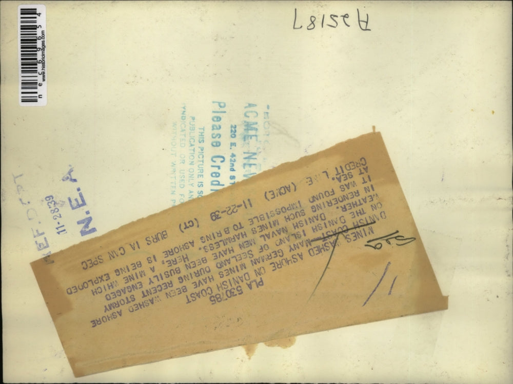 1939 Press Photo Mines washed ashore on Danish Island of Seeland - nec69654