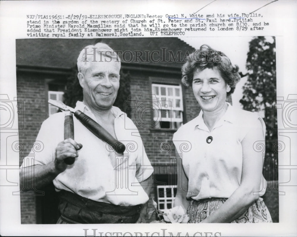 1959 Press Photo Cyril N. White & Wife Phyllis in Garden at Church of St. Peter