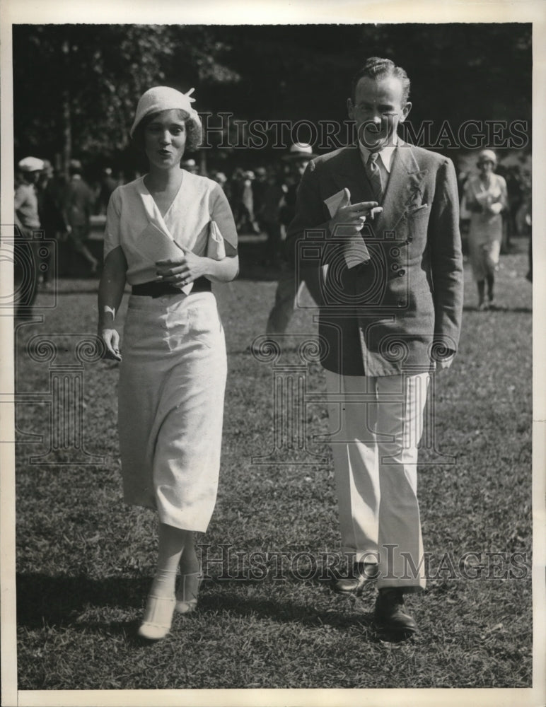 Load image into Gallery viewer, 1932 Press Photo Mrs. Earle T. Smith and James Becker at Races at Saratoga
