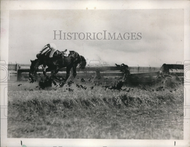 Load image into Gallery viewer, 1938 Press Photo Cowbow &amp; his horse crash thru a fence
