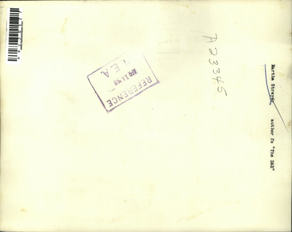 1958 Press Photo Martha Strayer author of The Dar - nec70327