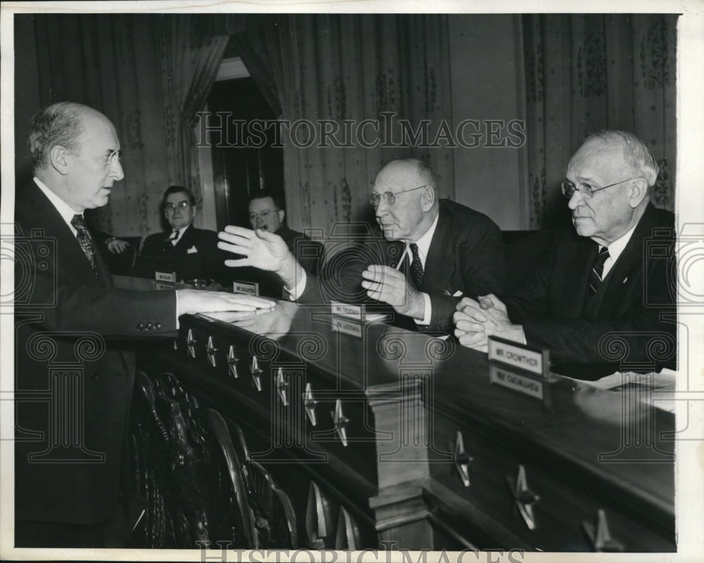 1942 Press Photo Treas Sec Henry Morgenthau, RL Doughton, AT Treadway